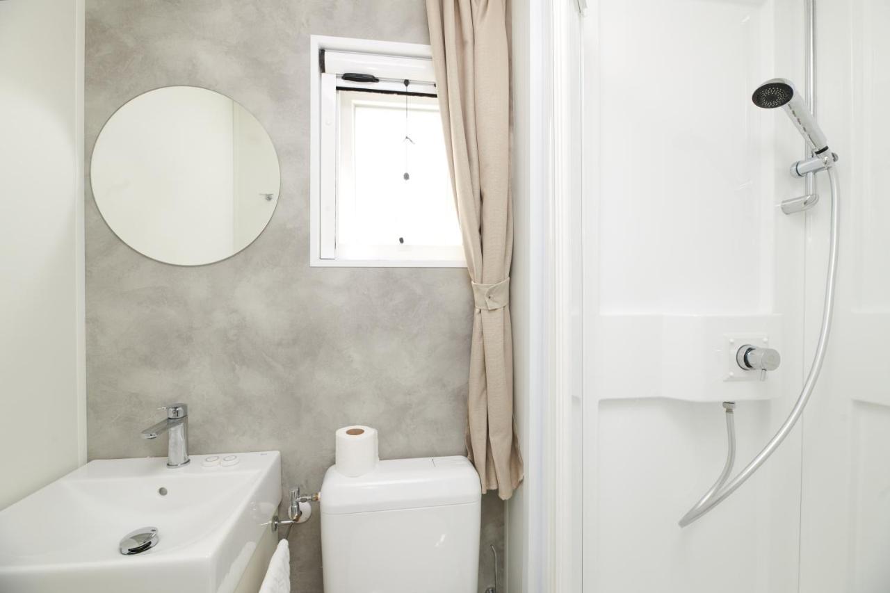 Camping Ulika Mobile Homes - Naturist Červar-Porat Buitenkant foto