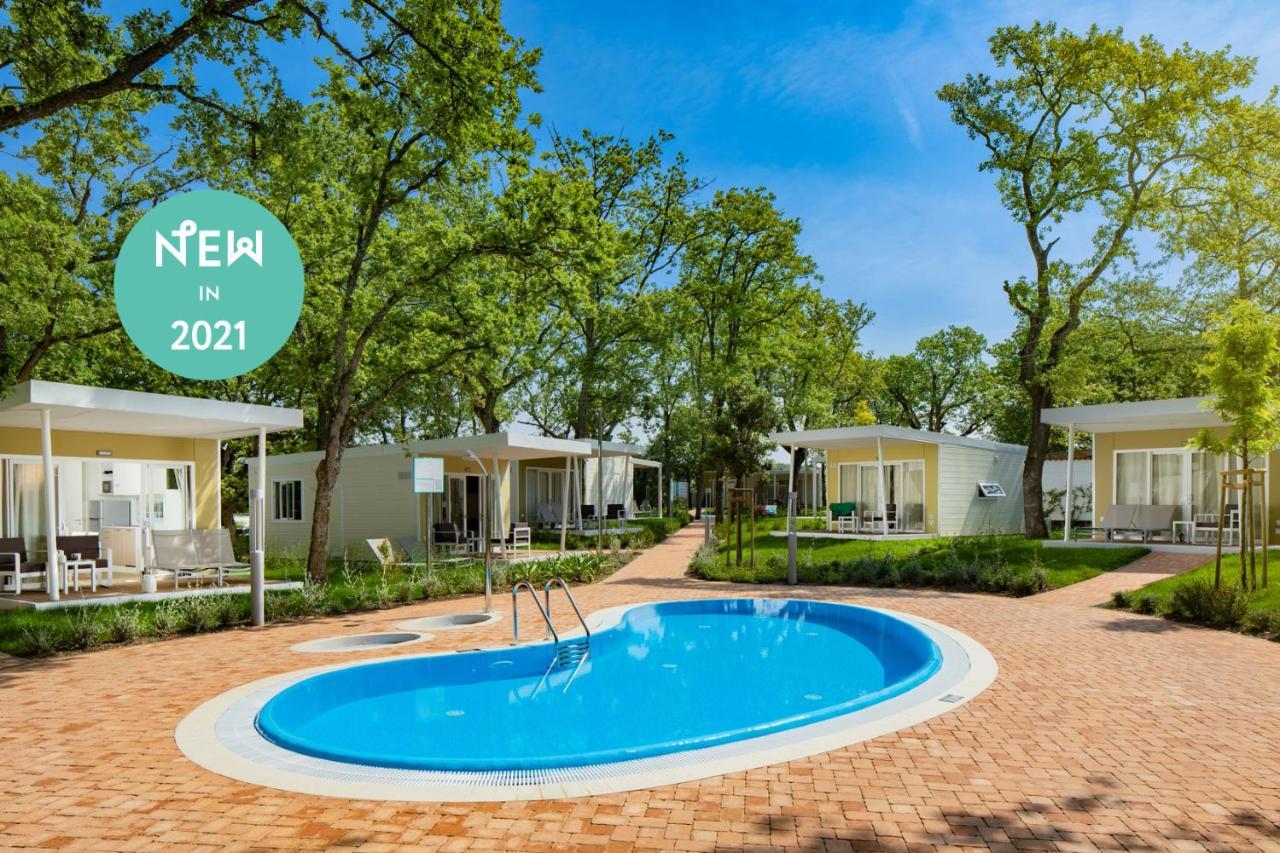 Camping Ulika Mobile Homes - Naturist Červar-Porat Buitenkant foto